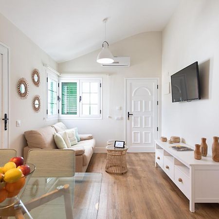 Homeforguest Modern And New Beachfront Apartment La Oliva Εξωτερικό φωτογραφία