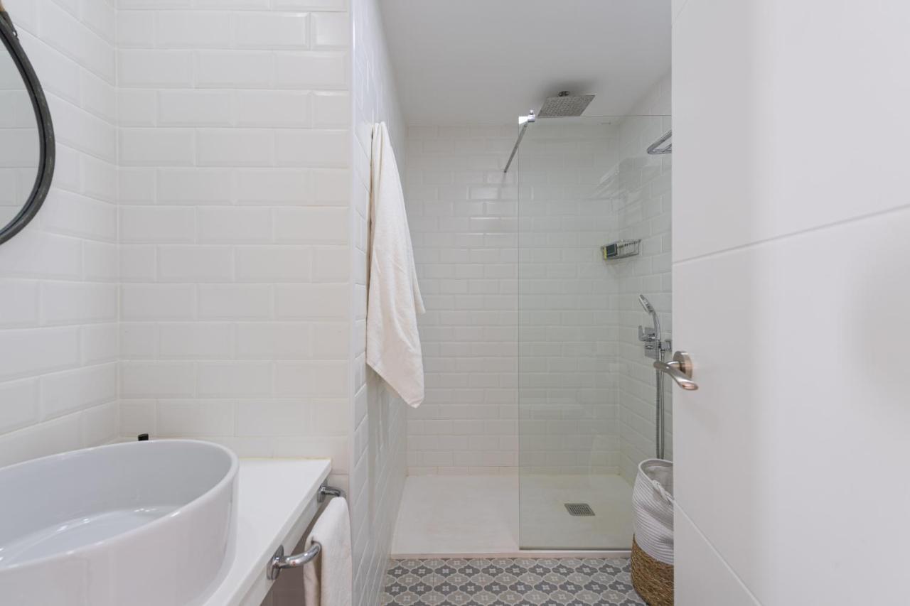 Homeforguest Modern And New Beachfront Apartment La Oliva Εξωτερικό φωτογραφία